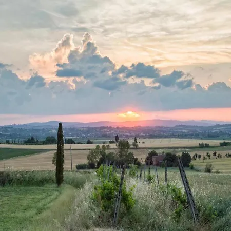 In With Pool Cortona