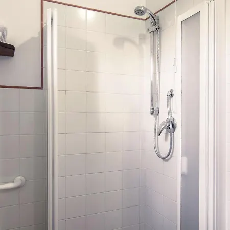 Будинок відпочинку In With Pool